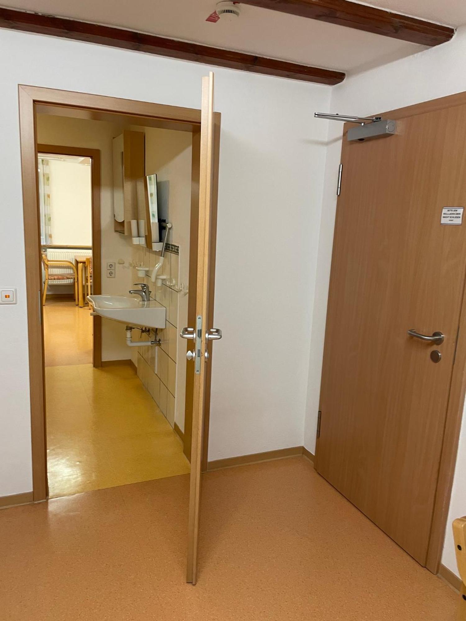Personalwohnheim Altenpflege Foditsch Sankt Johann  Ruang foto